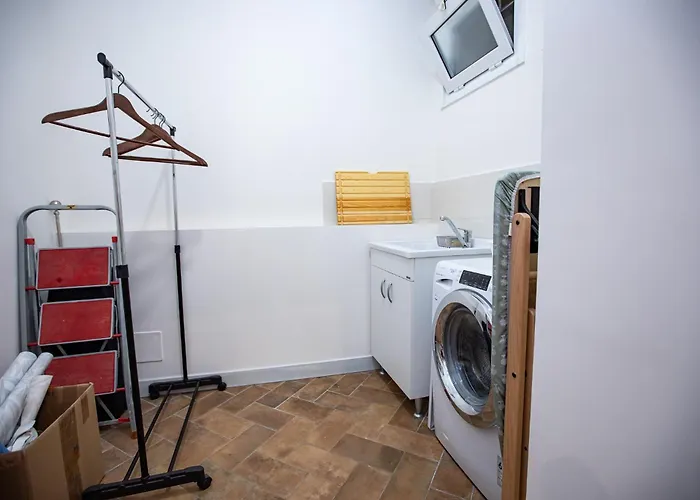 Deluxe Spanish Steps