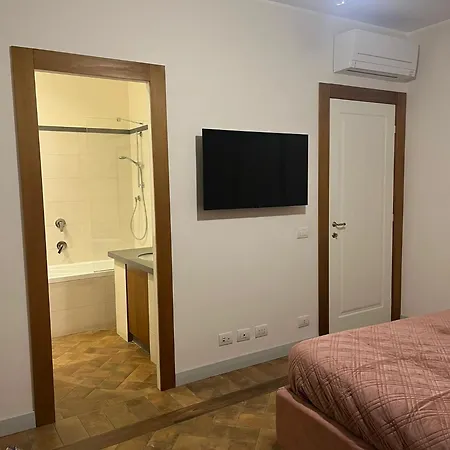 Deluxe Spanish Steps